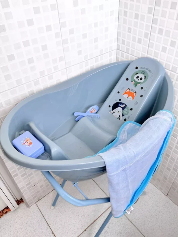 Conjunto Banho Do Bebê Banheira Suporte Para Banheira,Toalha Felpuda Dupla Com Touca, Pente, Escova e Saboneteira