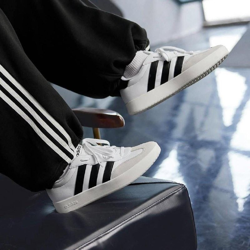 Tênis Adidas Barreda JL2306