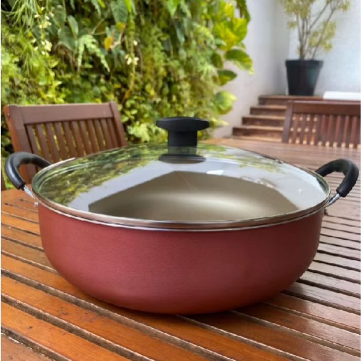 Dê uma olhada em FRIGIDEIRA PANELA WOK GRANDE CAÇAROLA ANTIADERENTE COM ALÇAS + TAMPA