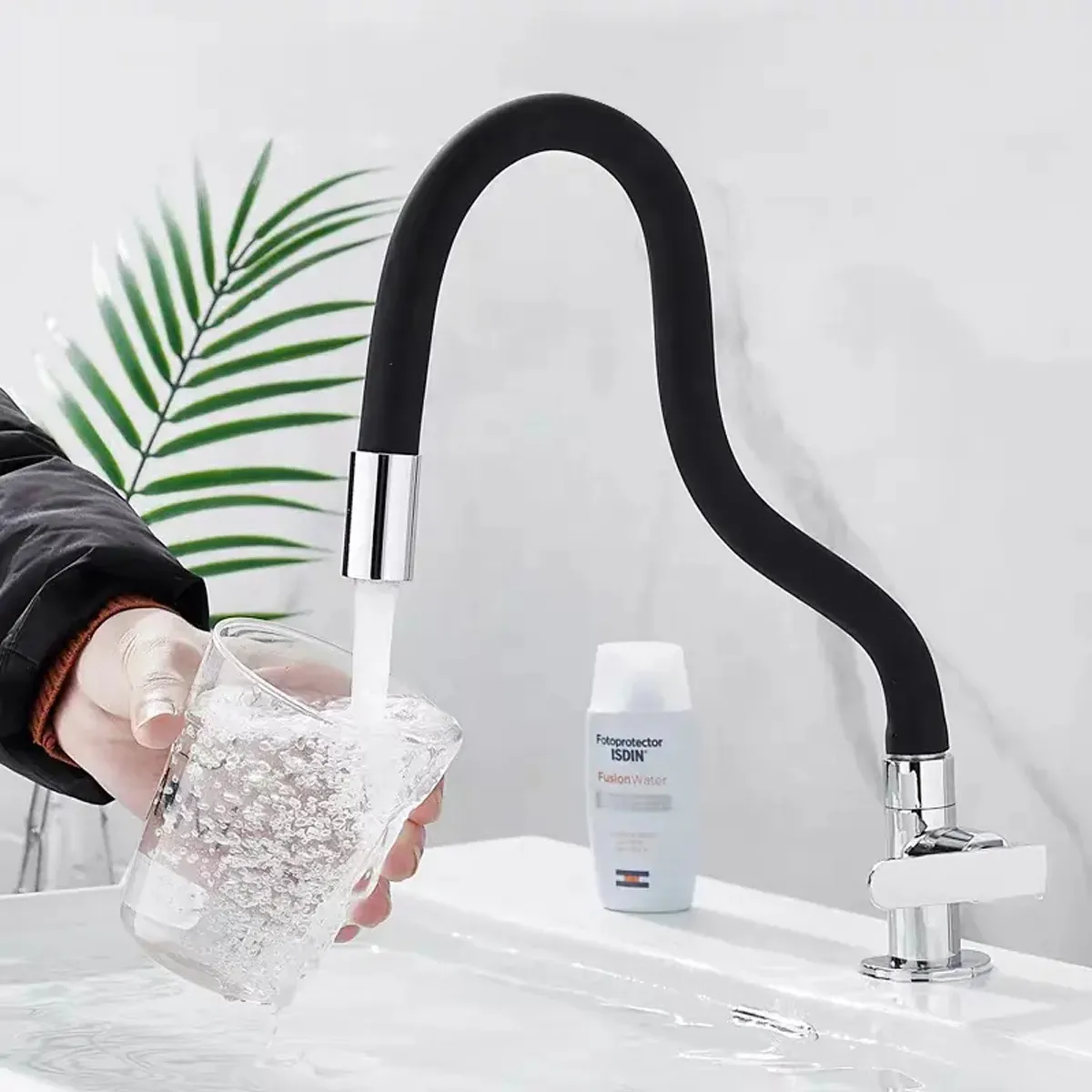 Torneira Cozinha Articulável Flexivel com Arejador Texfine Monocomando Preto Fosco Para Pia E Bancada