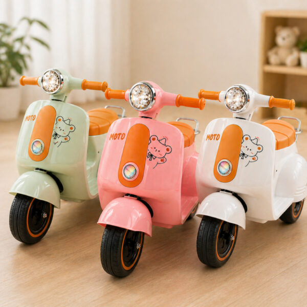 Moto Elétrica Infantil Scooter 6V Recarregável Com Música Luz Farol LED Frente e Ré 3 Rodas Até 30kg